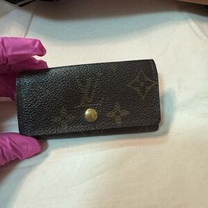 Authentic Louis Vuitton Brown Monogram Key Case- Vintage